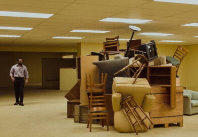 Crítica de «Backrooms: sin salida» de Kane Parsons (2026)