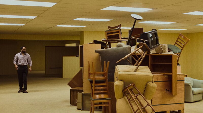 Crítica de «Backrooms: sin salida» de Kane Parsons (2026)